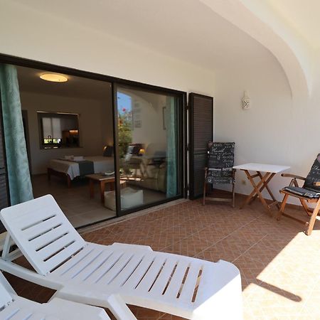 Camelia 52 Beach Studio Apartment - Sao Rafael, อัลบูเฟรา ภายนอก รูปภาพ