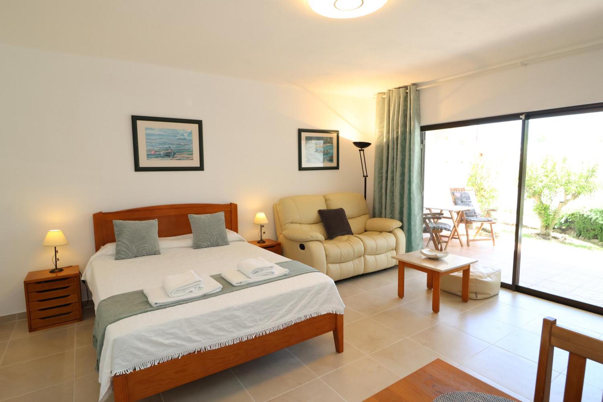 Camelia 52 Beach Studio Apartment - Sao Rafael, อัลบูเฟรา ภายนอก รูปภาพ